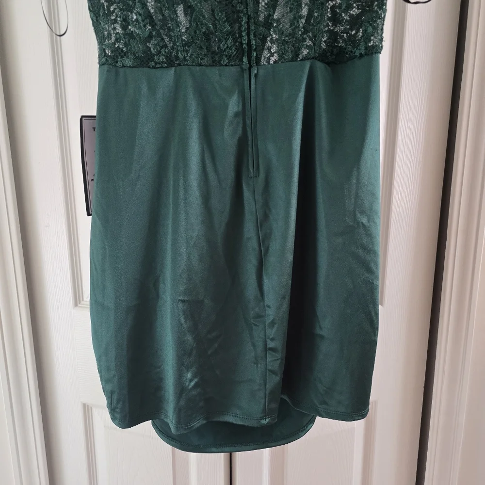 B DarlinJuniors' Sequined Lace Bustier Bodycon Dress Size 15 / 16 - Picture 7 of 8